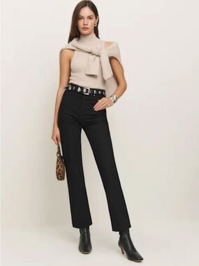Women’s Black Straight-Leg Pants - Neutral Outfit Essential